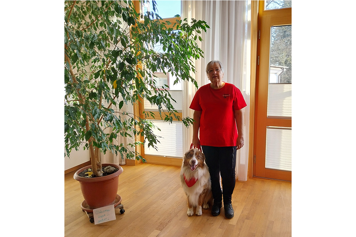 Marita Martin und Hund Miko